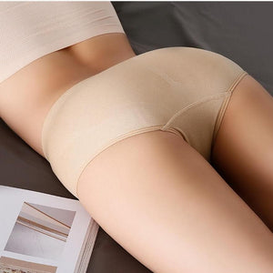 parine.pl 1772 Beżowy / S-M Oddychające Majtki Push Up