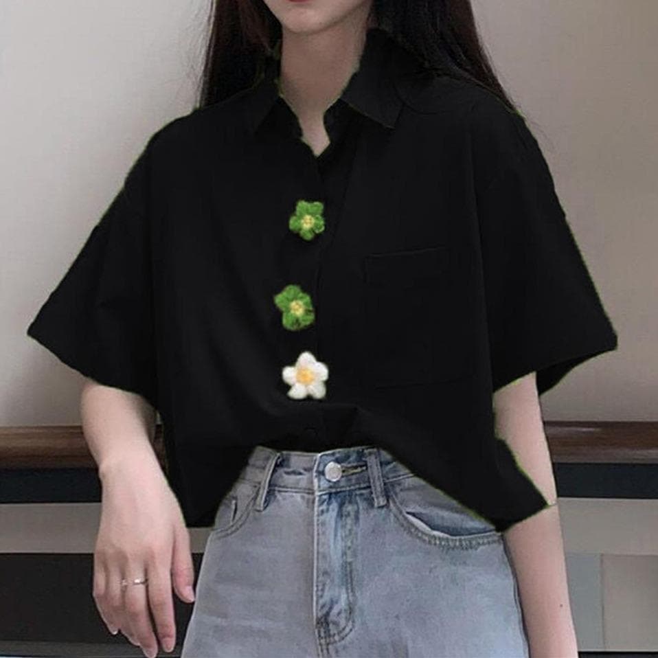 parine.pl Odzież > Koszulka Czarny / M Luźny T-shirt Polo Z Kwiatami