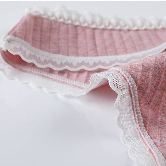 parine.pl Bielizna damska > Elegancka > Majtki koronkowe Majtki Z Koronkową Lamówką