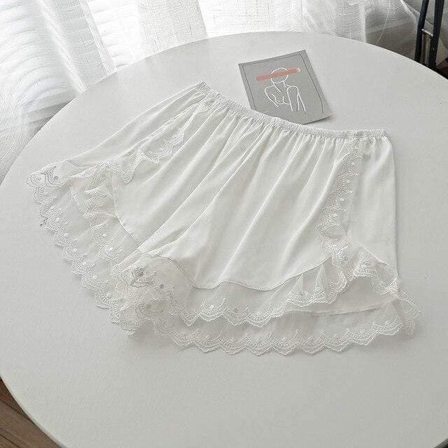 parine.pl 2580 Biały / S-M Spodenki Do Spania Z Koronkowym Wykończeniem