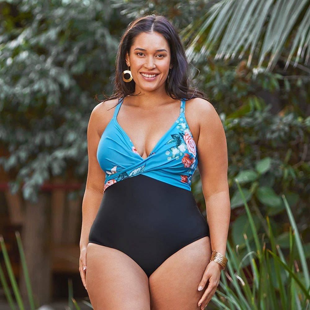 parine.pl Niebieski / 3XL Wiązane Plus Size Bikini W Dwóch Kolorach